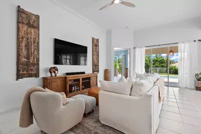 8186 Laborie Lane, Wellington, FL 33414 - Photo 10