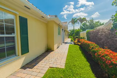 11216 SW Pembroke Drive, Port Saint Lucie, FL 34987 - Photo 18
