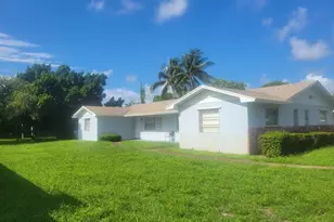 242 SE 24th Ave, Boynton Beach, FL 33435 - Photo 1