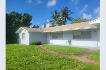 242 SE 24th Avenue, Boynton Beach, FL 33435 - Photo 2