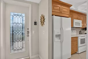 19815 Boca W Dr, Boca Raton, FL 33434 - Photo 6