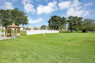 2780 N Pine Island Rd, Sunrise, FL 33322 - Photo 16