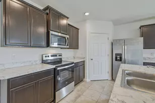 718 SW Crean Terrace SW, Port Saint Lucie, FL 34953 - Photo 6