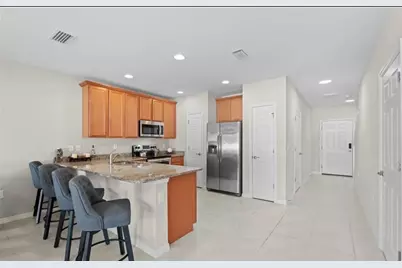 3725 Crofton Court, Fort Myers, FL 33916 - Photo 4