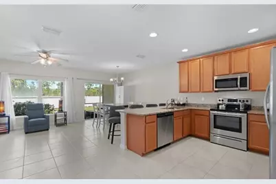 3725 Crofton Court, Fort Myers, FL 33916 - Photo 2