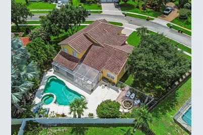 7461 Anadale Circle, Lake Worth, FL 33467 - Photo 2