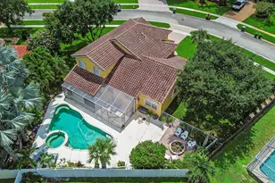 7461 Anadale Cir, Lake Worth, FL 33467 - Photo 2