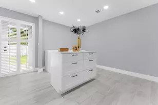 6692 N Grande Dr, Boca Raton, FL 33433 - Photo 46
