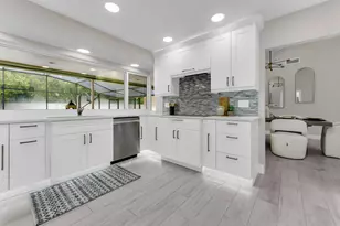 6692 N Grande Dr, Boca Raton, FL 33433 - Photo 18