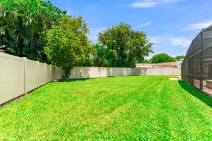 6692 N Grande Dr, Boca Raton, FL 33433 - Photo 56