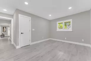 6692 N Grande Dr, Boca Raton, FL 33433 - Photo 32