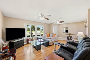 1401 SW 28th Terrace, Deerfield Beach, FL 33442 - Photo 8