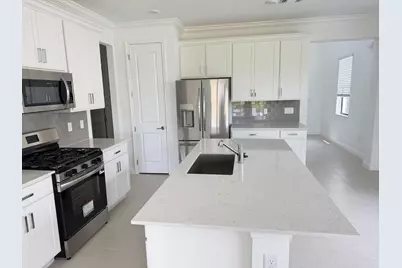 10676 NW Wilgrove Lane, Port Saint Lucie, FL 34987 - Photo 4