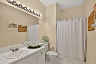 3162 Via Poinciana, Lake Worth, FL 33467 - Photo 24