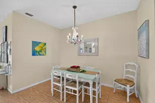 3162 Via Poinciana, Lake Worth, FL 33467 - Photo 8