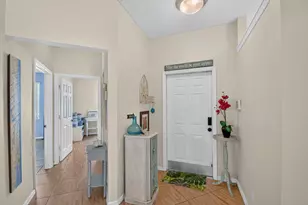 3162 Via Poinciana, Lake Worth, FL 33467 - Photo 6