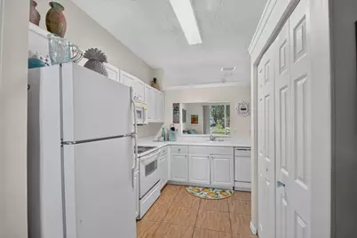 3162 Via Poinciana #6, Lake Worth, FL 33467 - Photo 14