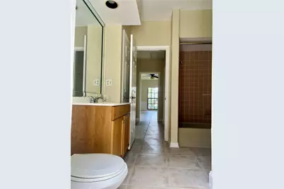 3913 Northampton Way, Tampa, FL 33618 - Photo 14