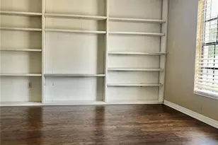 3913 Northampton Way, Tampa, FL 33618 - Photo 12