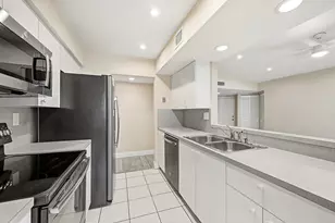 8073 NW 15th Manor, Plantation, FL 33322 - Photo 10