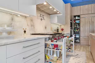 449 NE 19th Ave, Deerfield Beach, FL 33441 - Photo 16
