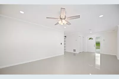 561 SW 168th Terrace, Weston, FL 33326 - Photo 4