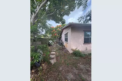 2640 NE 8th Terrace, Pompano Beach, FL 33064 - Photo 6