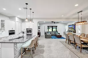 11405 Solstice Cir, Parkland, FL 33076 - Photo 18