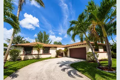 915 Ryanwood Drive, West Palm Beach, FL 33413 - Photo 1
