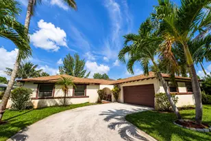915 Ryanwood Dr, West Palm Beach, FL 33413 - Photo 1