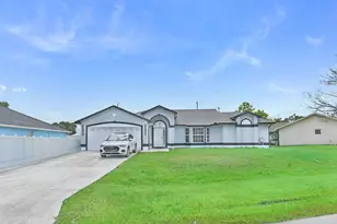 6915 NW Hershy Cir, Port Saint Lucie, FL 34983 - Photo 1