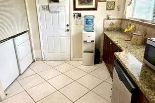 6940 NW 14th Ct NW, Plantation, FL 33313 - Photo 10