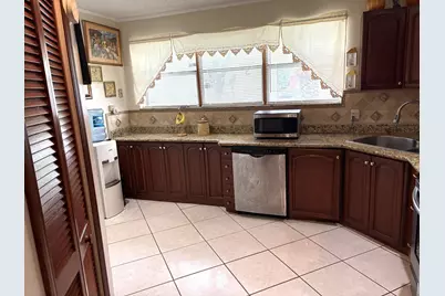 6940 NW 14th Court NW, Plantation, FL 33313 - Photo 6