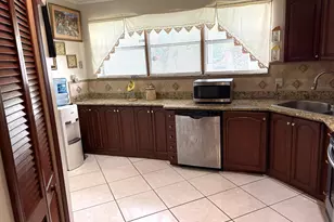 6940 NW 14th Ct NW, Plantation, FL 33313 - Photo 6