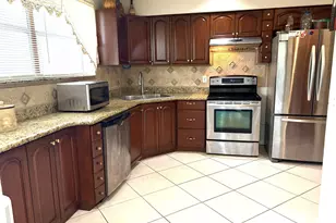 6940 NW 14th Ct NW, Plantation, FL 33313 - Photo 12