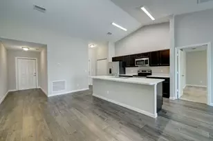 373 SW Log Dr, Port Saint Lucie, FL 34953 - Photo 4