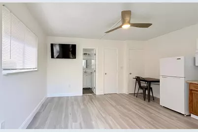 820 NE 17th Avenue #4b, Fort Lauderdale, FL 33304 - Photo 2