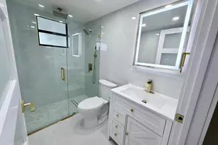 46 Tara Lakes Dr E, Boynton Beach, FL 33436 - Photo 8