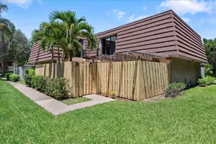 2108 21st Ln, Palm Beach Gardens, FL 33418 - Photo 1