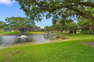 2108 21st Ln, Palm Beach Gardens, FL 33418 - Photo 24