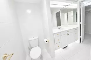 2910 SW 87th Terrace, Davie, FL 33328 - Photo 38