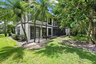 13334 Polo Club Rd, Wellington, FL 33414 - Photo 16