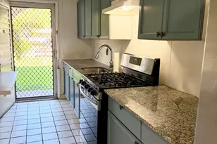 20330 NE 2nd Ave, Miami Gardens, FL 33179 - Photo 4