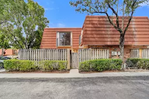 9951 NW 6th Ct, Plantation, FL 33324 - Photo 2
