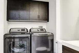 9951 NW 6th Ct, Plantation, FL 33324 - Photo 16
