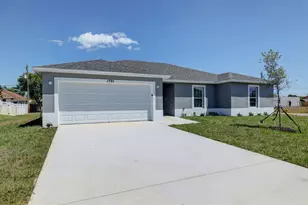 3522 SW Margela St, Port Saint Lucie, FL 34953 - Photo 2