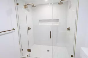 90 NE 32nd Street NE, Miami, FL 33137 - Photo 10