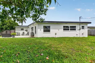 445 Palo Alto Dr, Palm Springs, FL 33461 - Photo 46