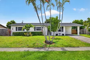 445 Palo Alto Dr, Palm Springs, FL 33461 - Photo 2