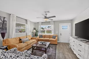 445 Palo Alto Dr, Palm Springs, FL 33461 - Photo 8